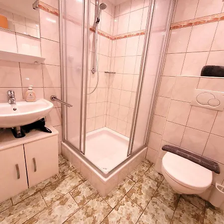 Nocleg ze śniadaniem Garni Jaegerheim 3*