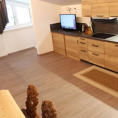 Garni Jaegerheim Oda ve Kahvaltı Kappl (Landeck)