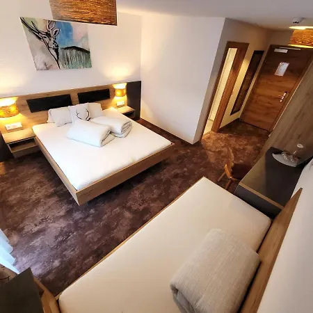 Garni Jaegerheim 3*